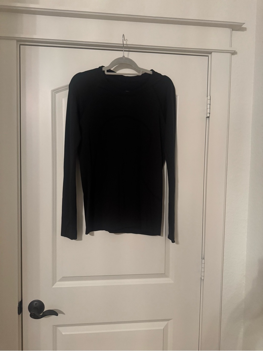 lululemon athletica Black Long-Sleeve Crew Top